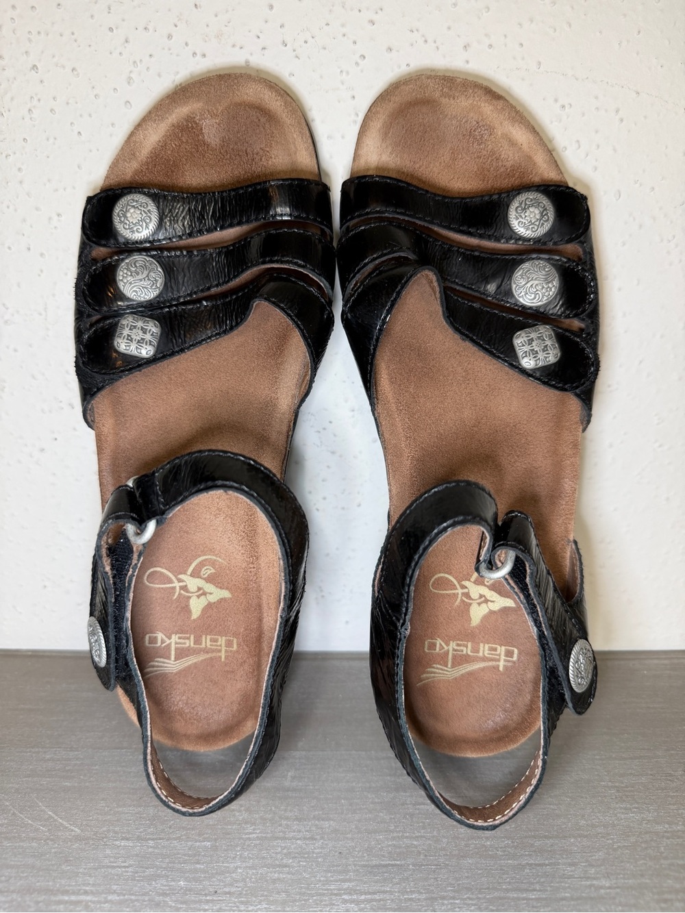 Dansko Jess Black Leather Strappy Slingback Studded Sandals Womens EU 38 US 7.5 - Picture 4 of 9